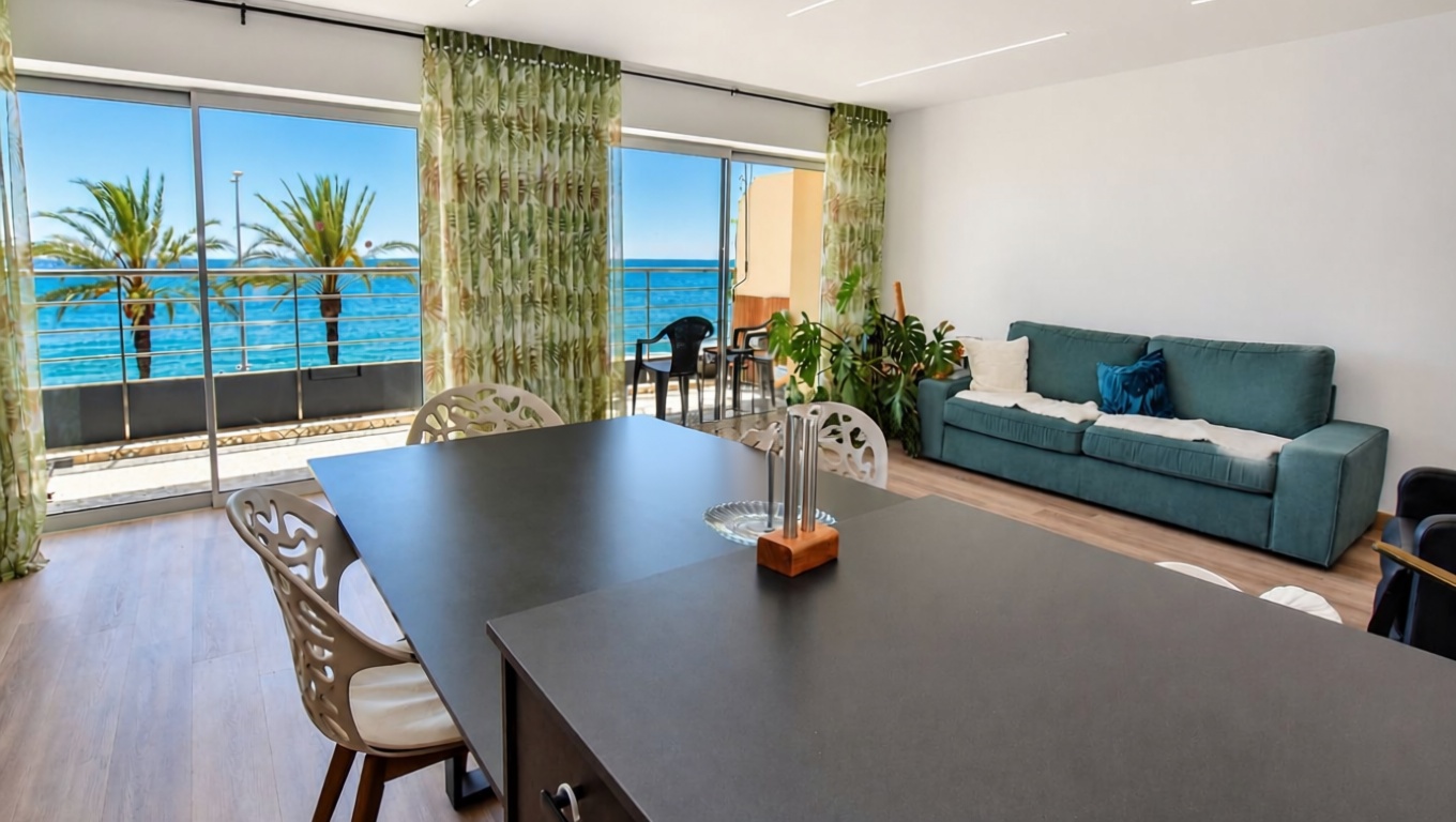 Piso en venta en Paseo Marítim de Sant Joan de Déu, 188 — Sala