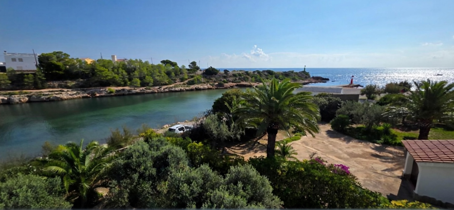 Шале на продажу с прямым выходом на пляж в L'Ametlla de Mar — Морской вид