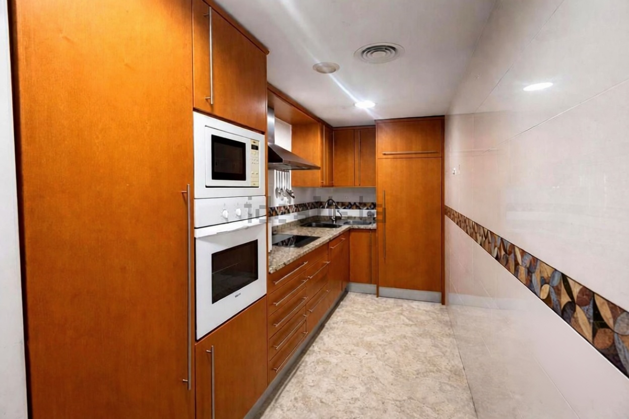 Wohnung zum Verkauf in direkter Strandlage in L'Ametlla de Mar — Küche