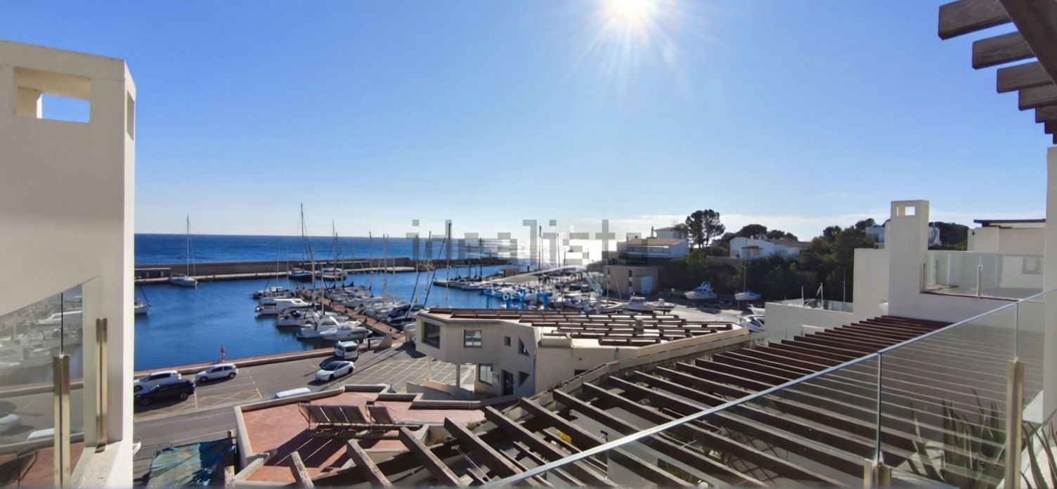 Wohnung zum Verkauf in direkter Strandlage in L'Ametlla de Mar — Meerblick