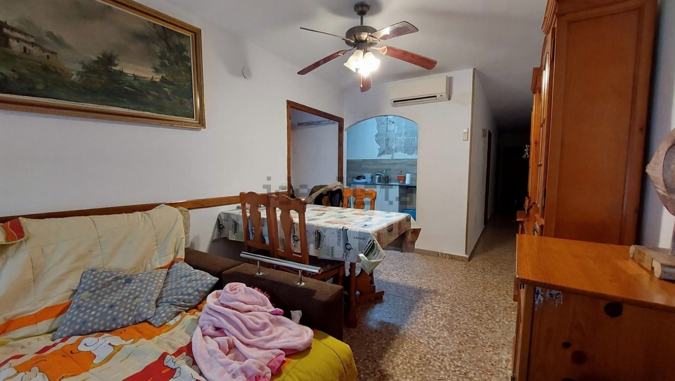 Wohnung zum Verkauf in direkter Strandlage in L'Ametlla de Mar — Wohnzimmer