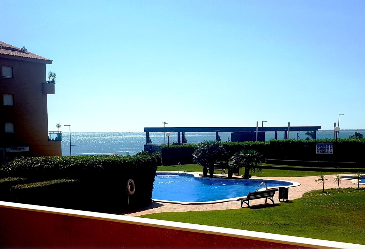 Piso en venta en Calle Eudald Pedrola — Sea view