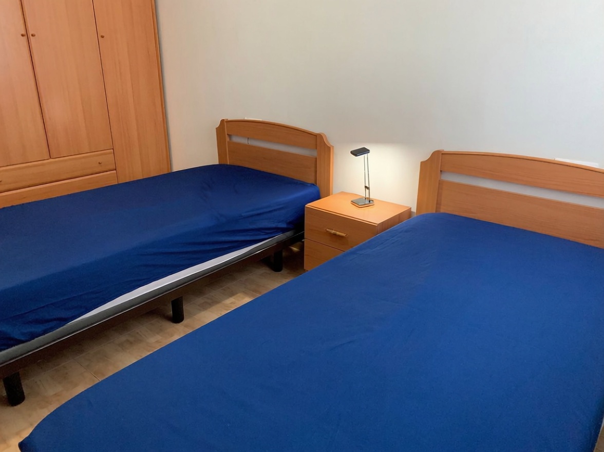 Piso en venta en Calle Eudald Pedrola — Bathroom