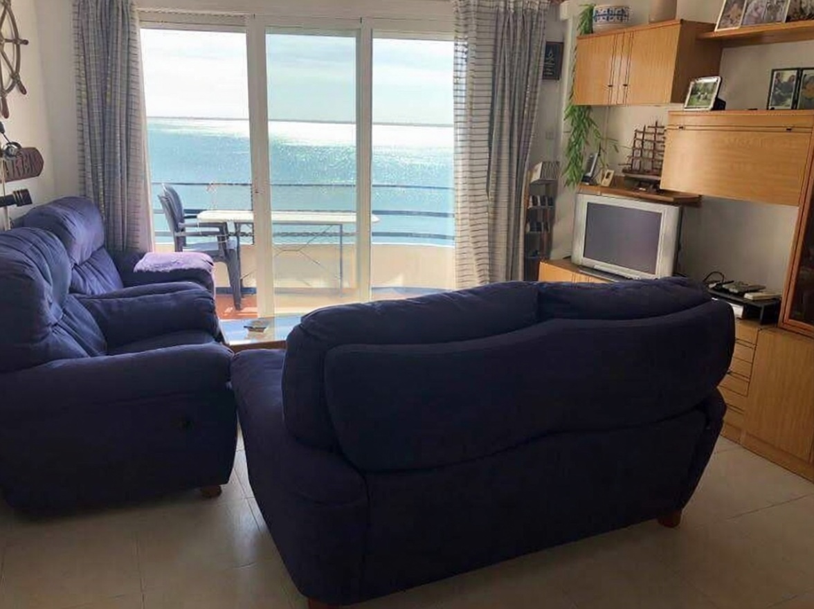 Piso en venta en Calle Eudald Pedrola I Millan — Sala