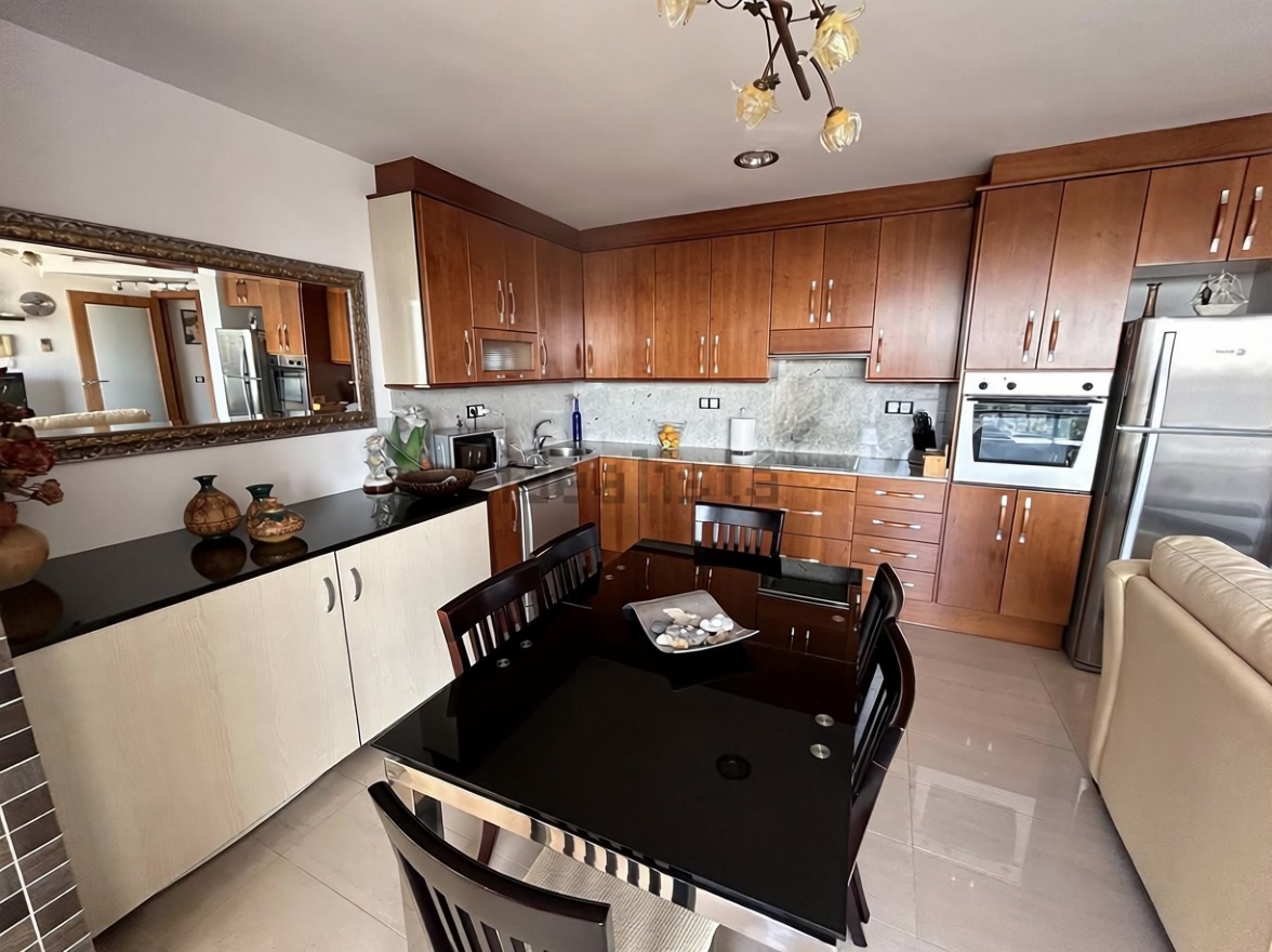 Piso en venta en Calle del Fossat s/n — Cozinha
