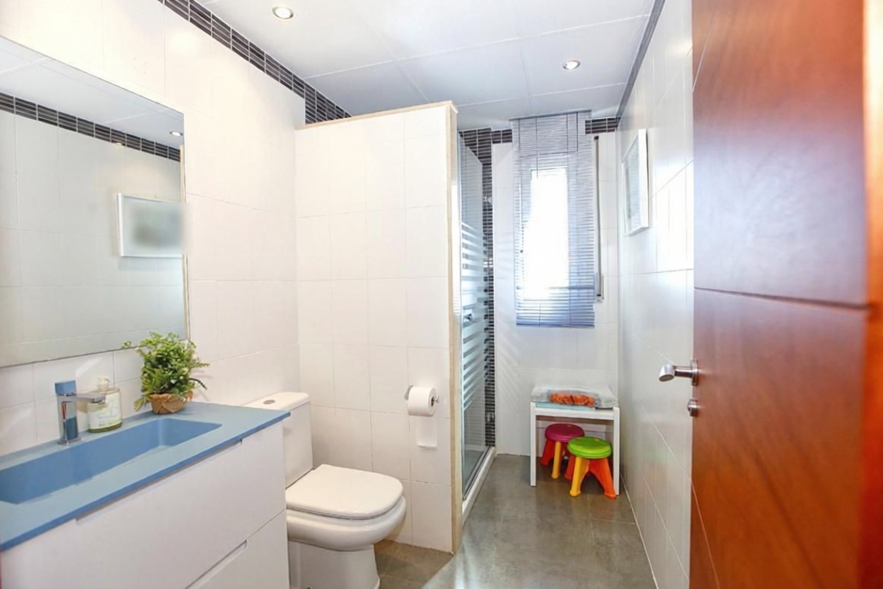 Casa o chalet independiente en venta en Avenida del Marjal — Casa banho