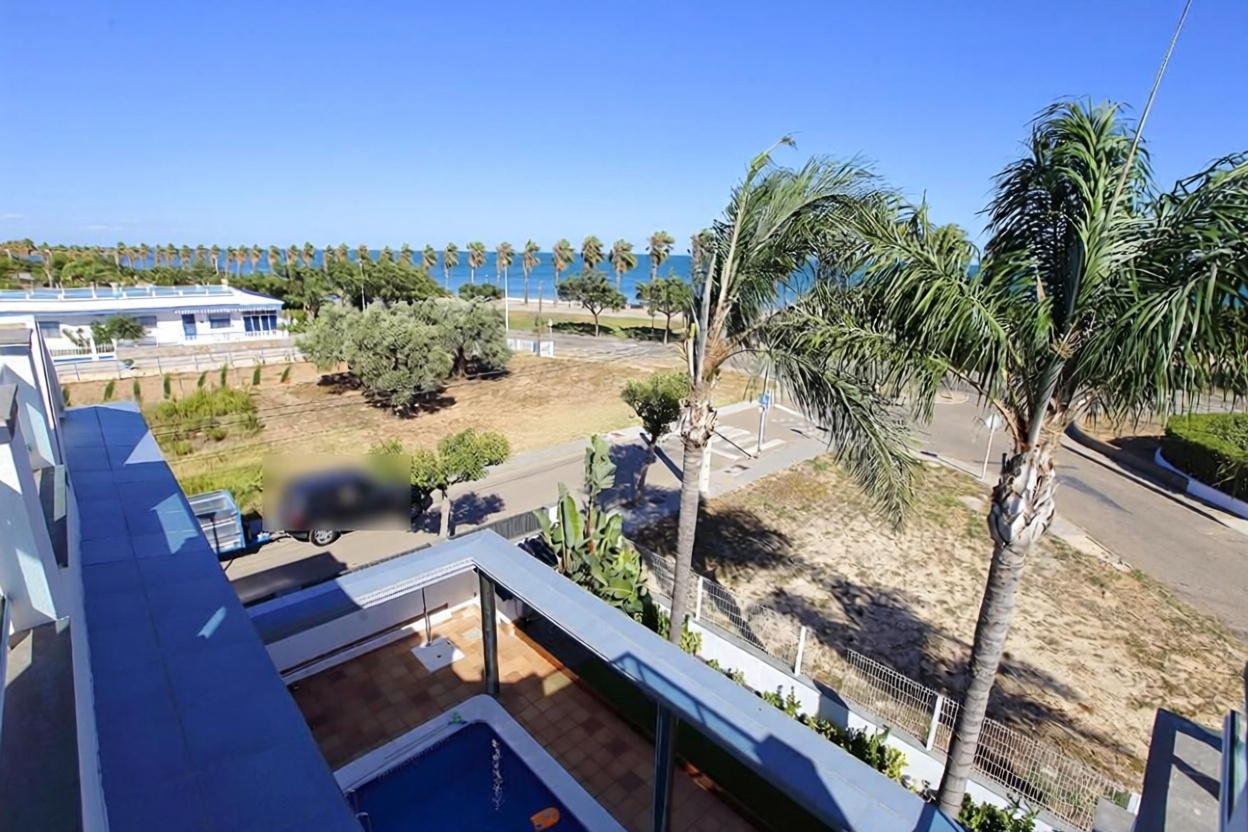 Casa o chalet independiente en venta en Avenida del Marjal — Vista mar
