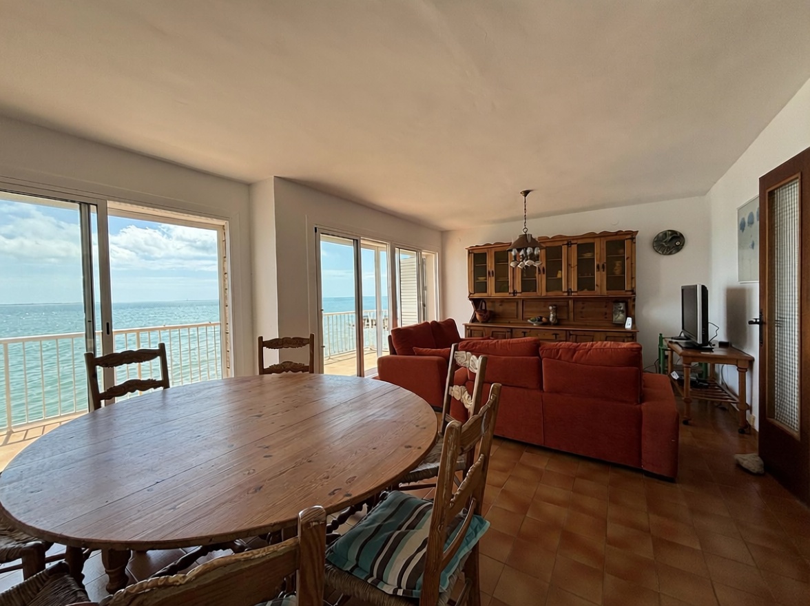 Casa o chalet en venta en Montsià de Mar — Living room