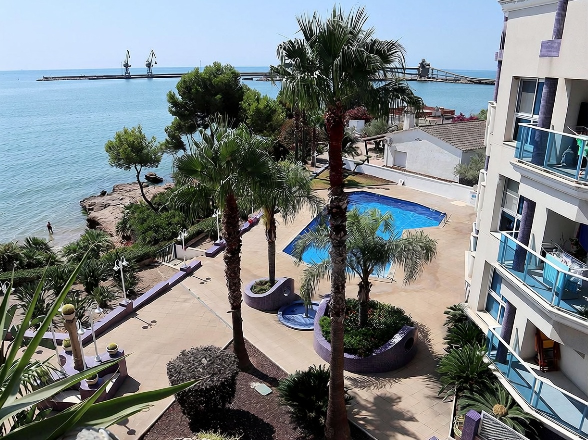 Dúplex en venta en Calle Mare Nostrum, 12 — Vista mar