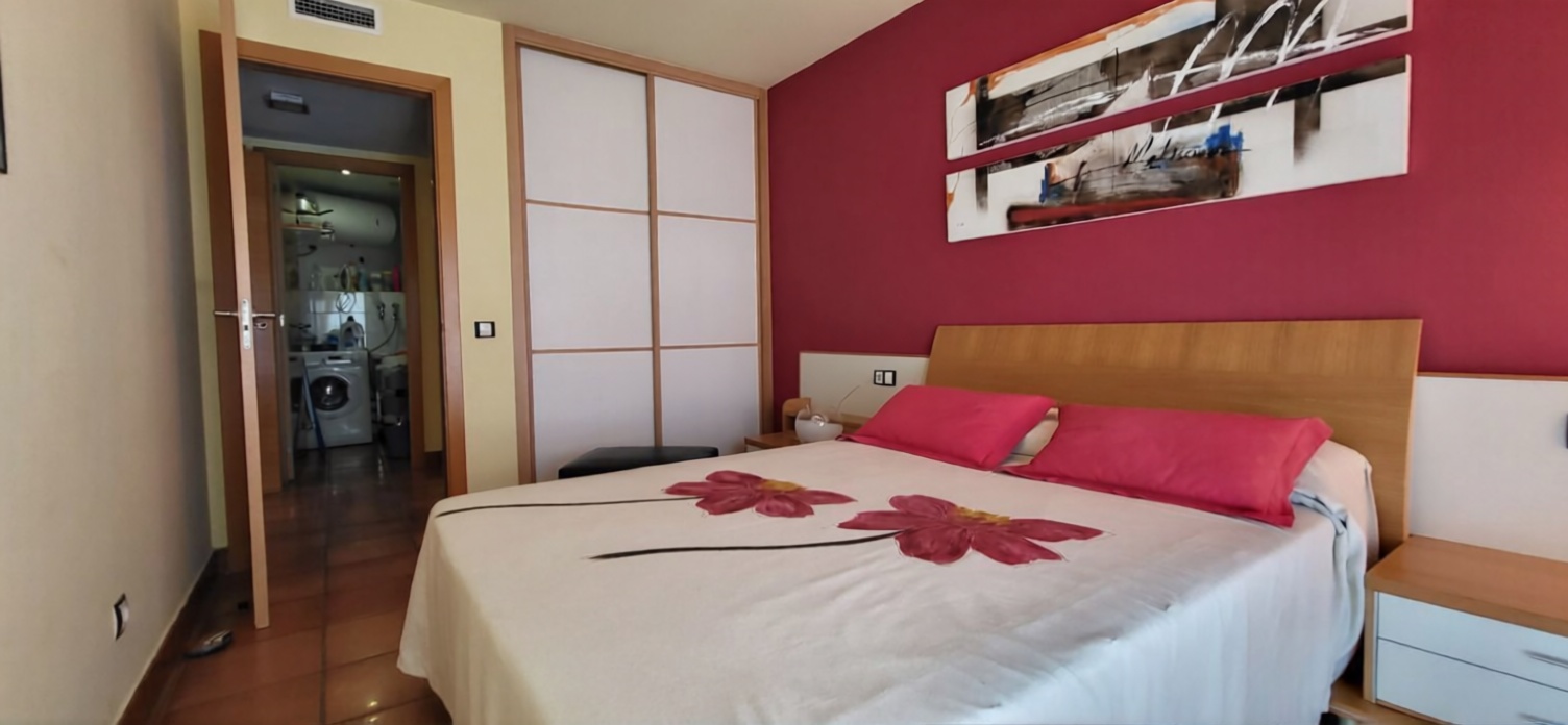 Piso en venta en Calle Mare Nostrum — Dormitorio
