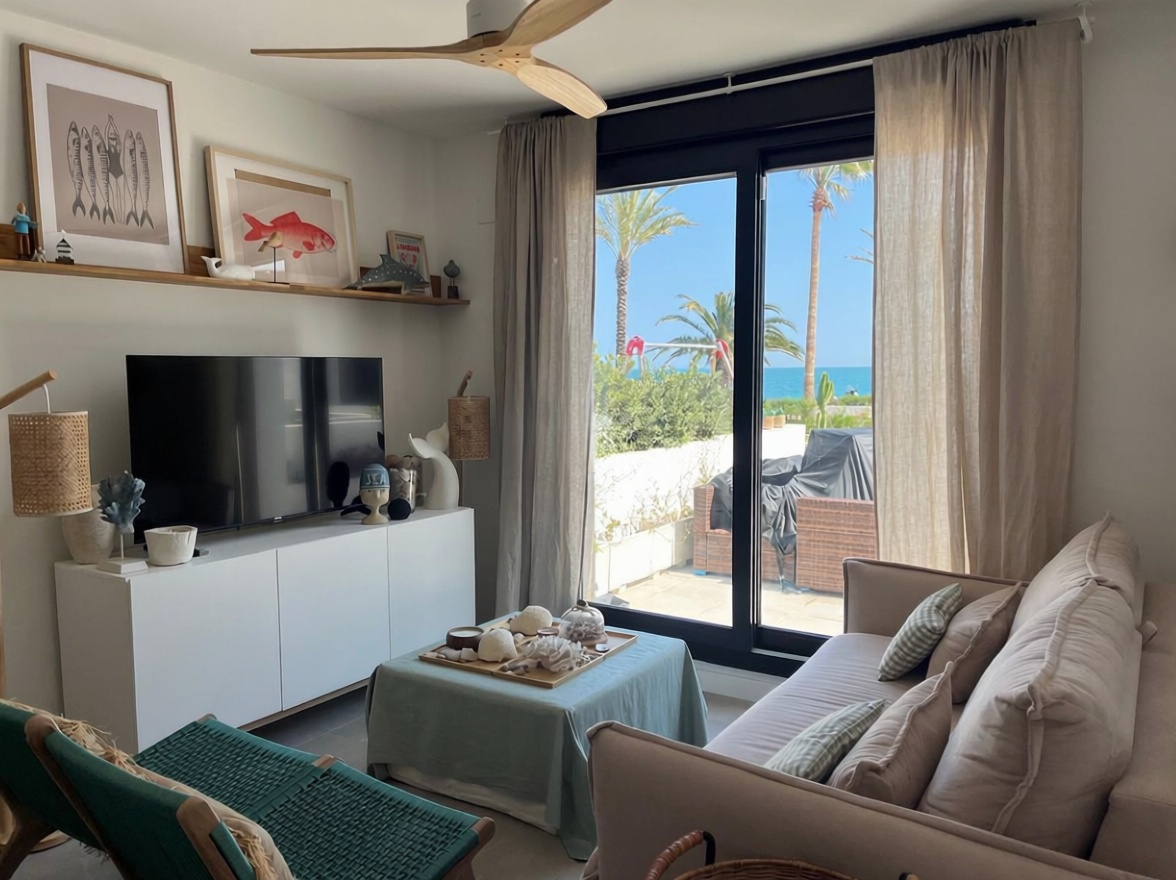 Chalet adosado en venta en Avenida de Francisco José Balada, 159 — Séjour