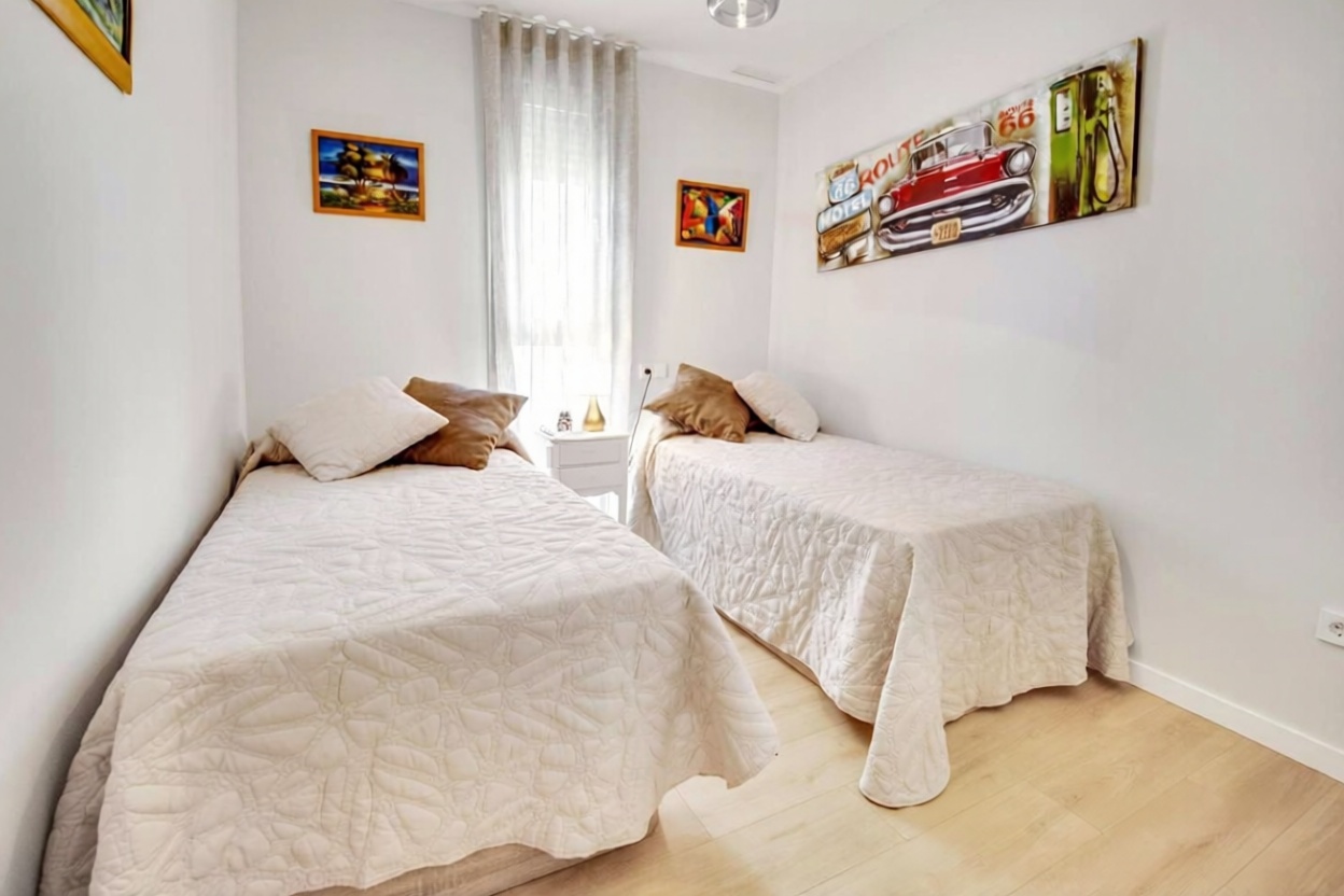 Piso en venta en Calle de la Mar Càspia — Chambre