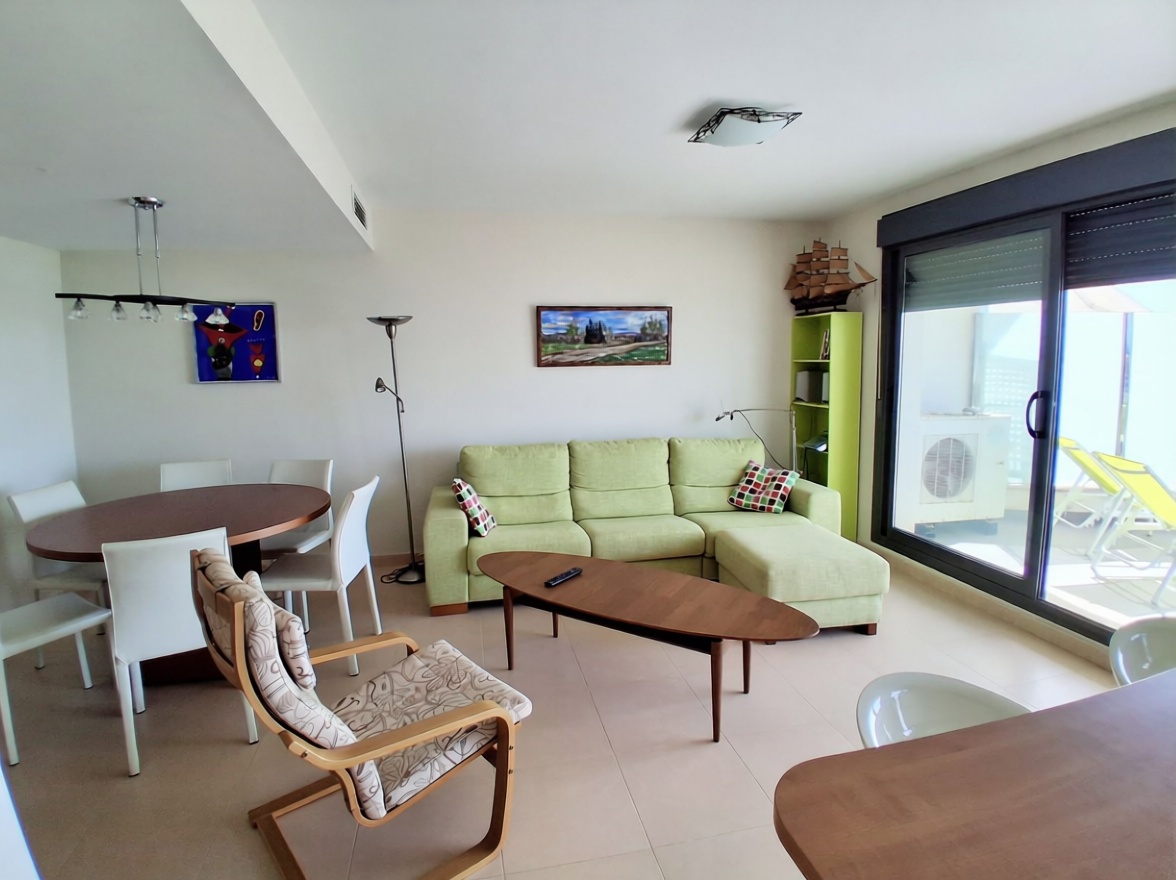 Dúplex en venta en Avenida de Pau Béjar, 145 — Wohnzimmer