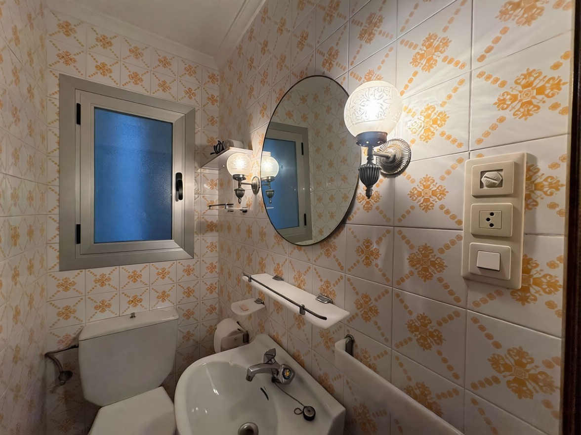 Piso en venta en Casco Urbano — Baño