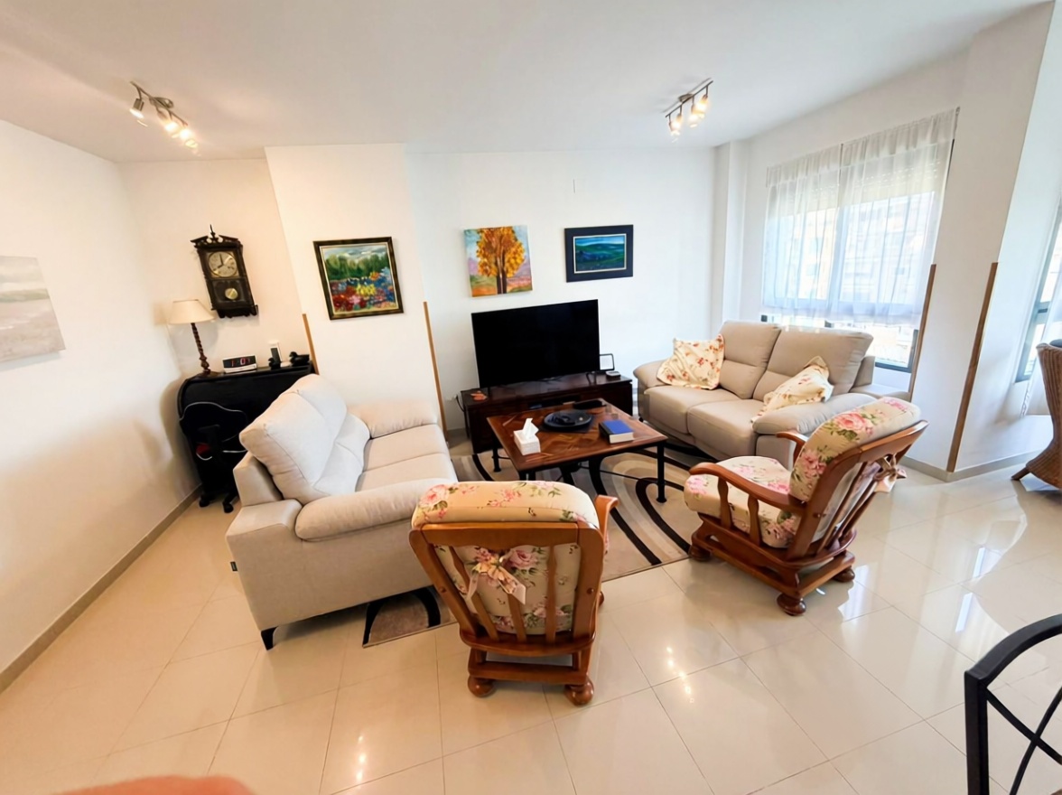 Piso en venta en Avenida del Marquès de Benicarló, 32 — Sala