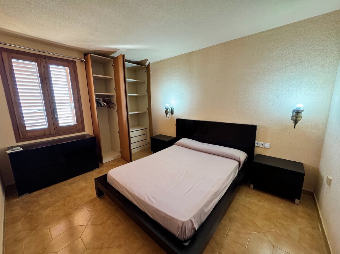 Casa o chalet independiente en venta en Calle de Colòmbia — Bedroom