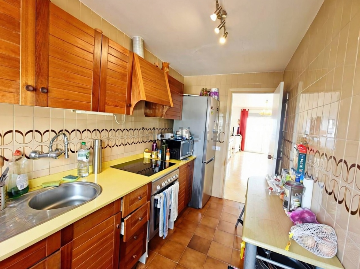 Piso en venta en Avenida Papa Luna, 17 -15 — Cozinha