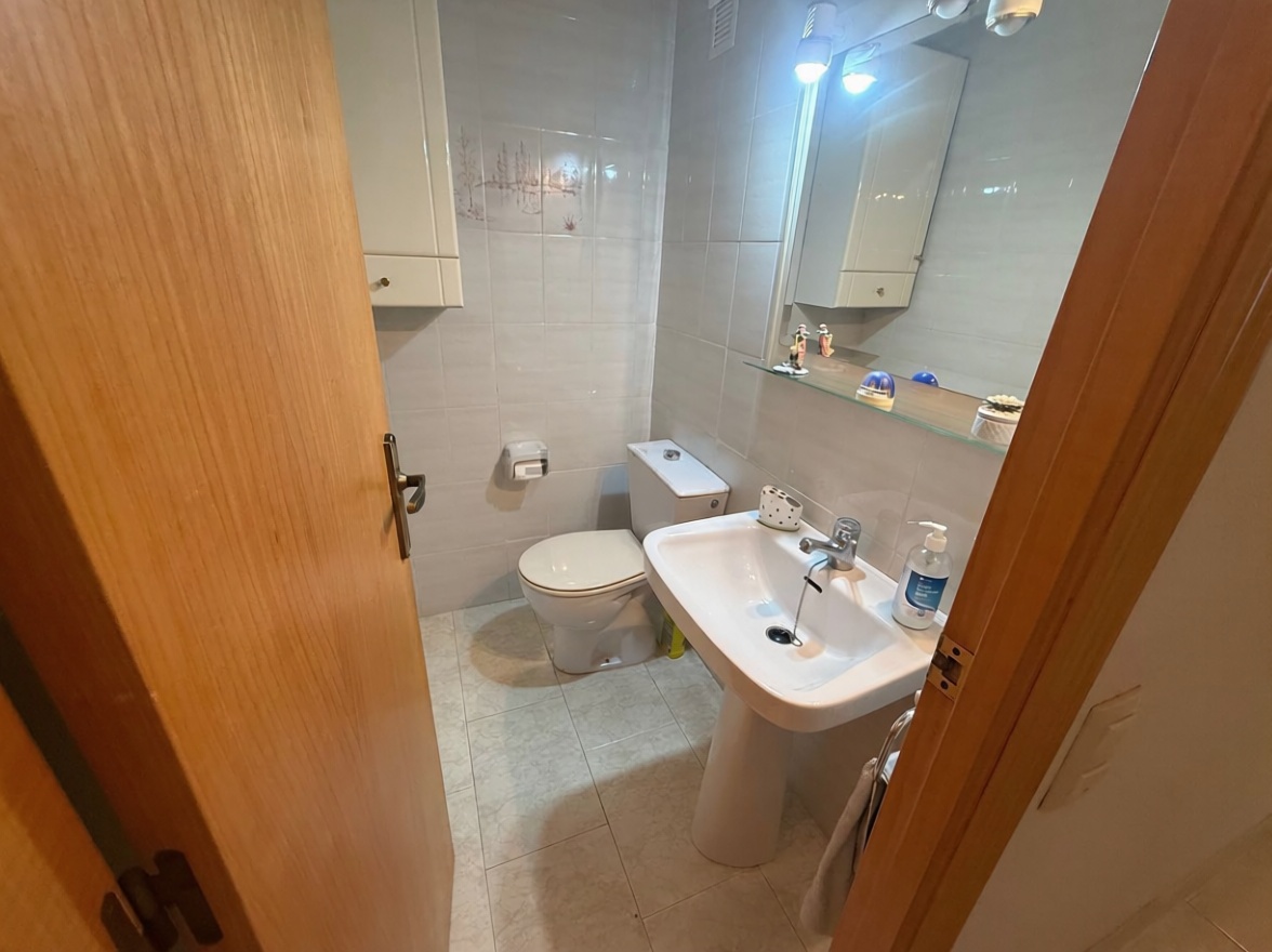 Piso en venta en Avenida del Papa Luna, 100 — Casa banho