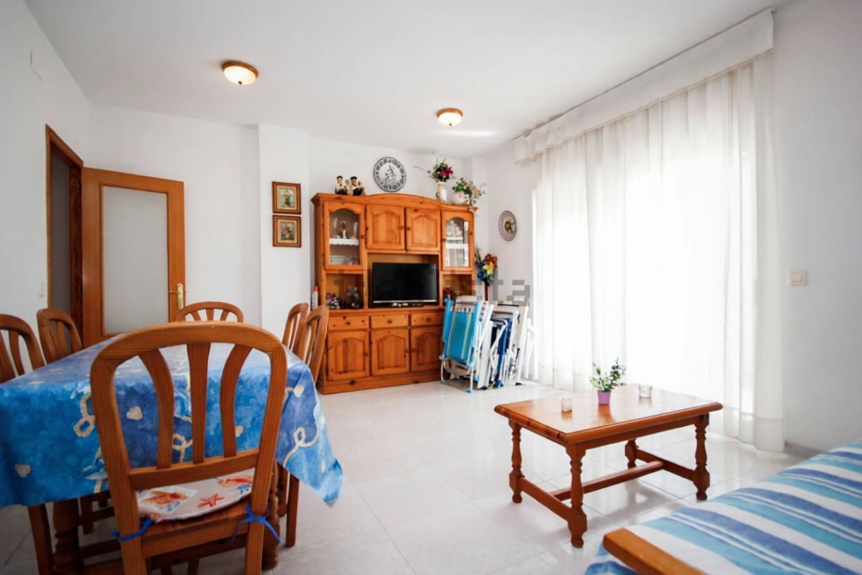Piso en venta en Avenida del Papa Luna, 12 — Living room