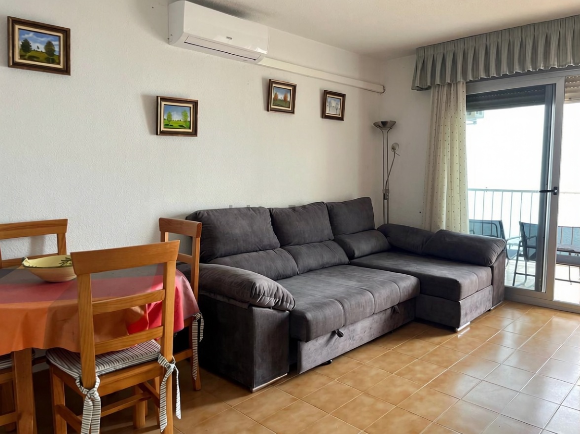 Piso en venta en Avenida del Papa Luna, 40 — Wohnzimmer