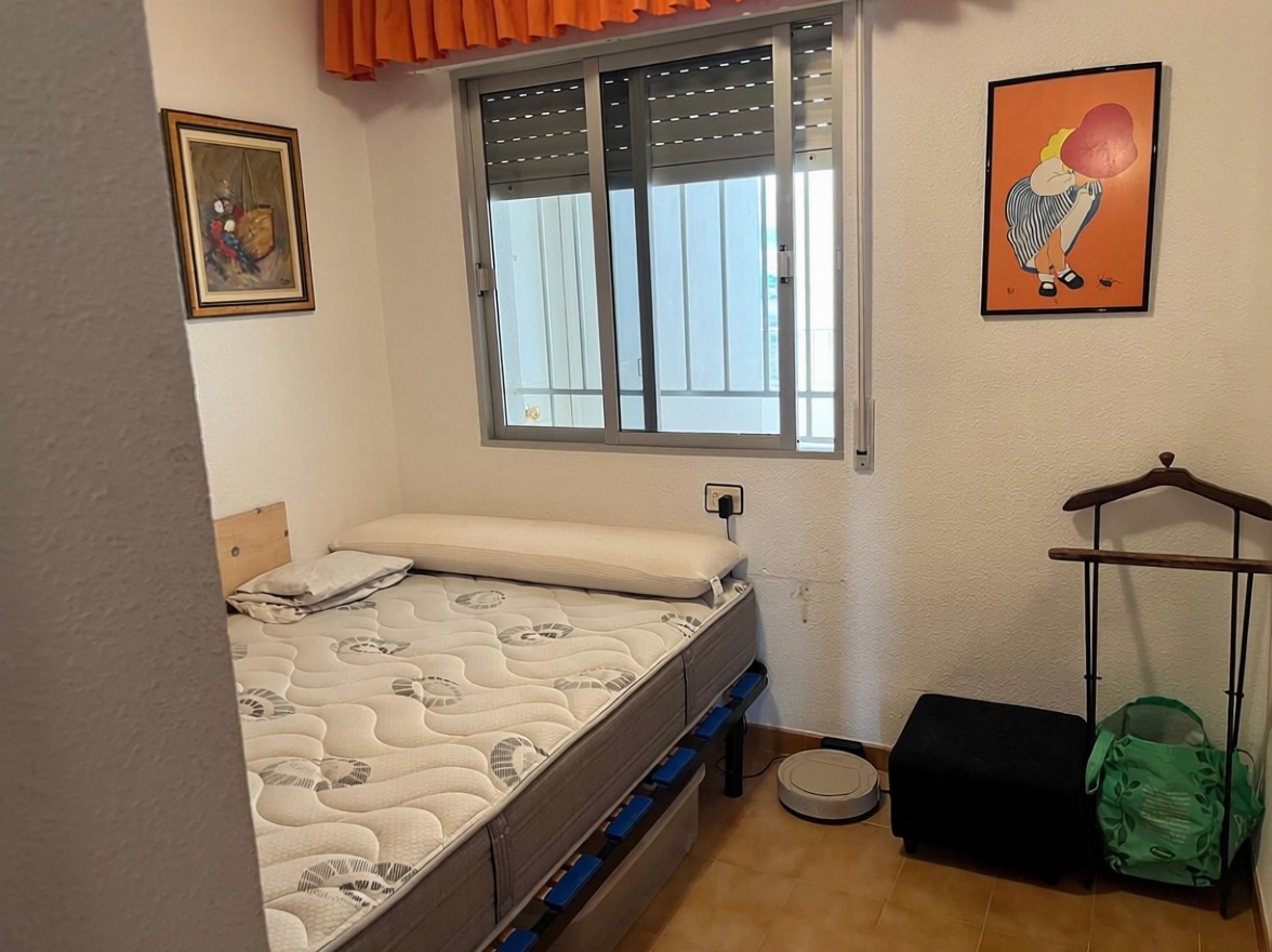 Piso en venta en Avenida del Papa Luna, 40 — Schlafzimmer