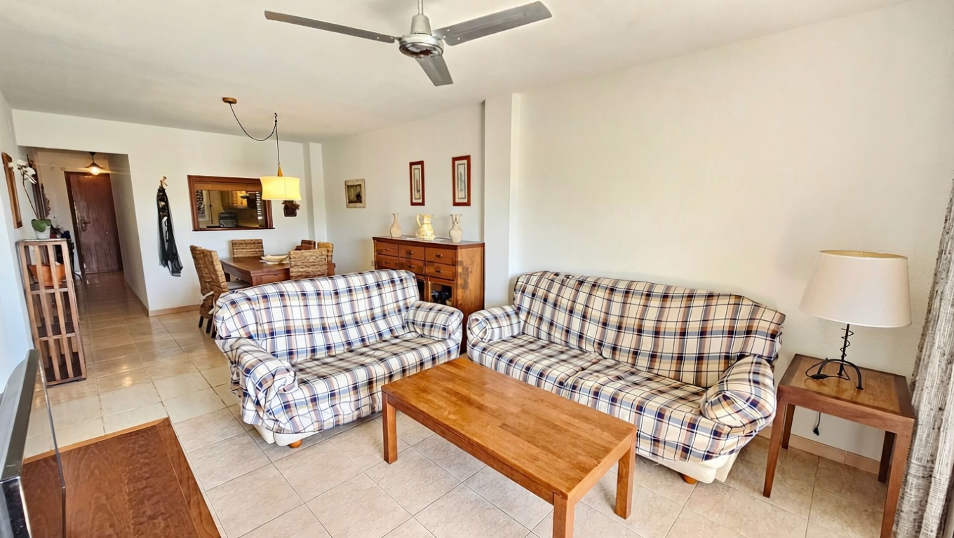 Piso en venta en Avenida Valencia — Living room