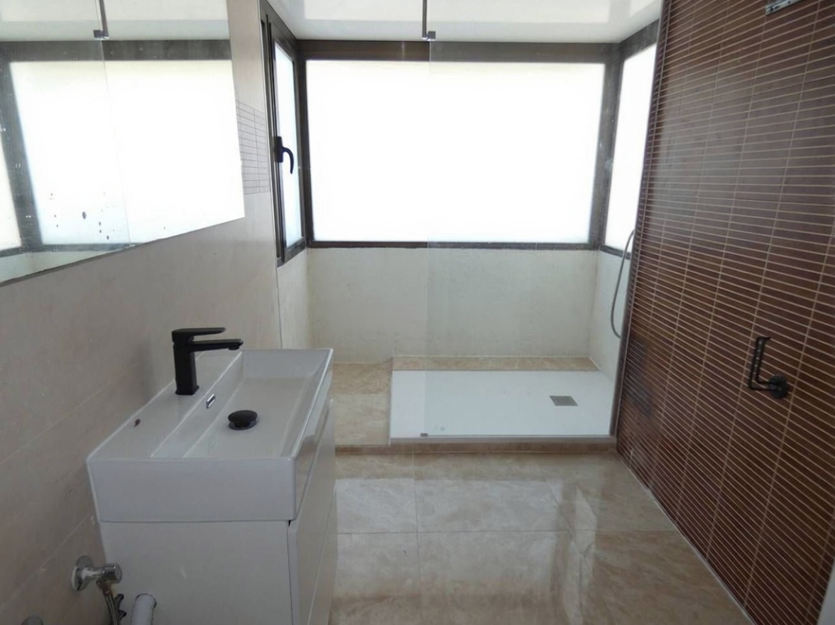 Ático en venta en Calle de Tarragona, 1 — Ванная