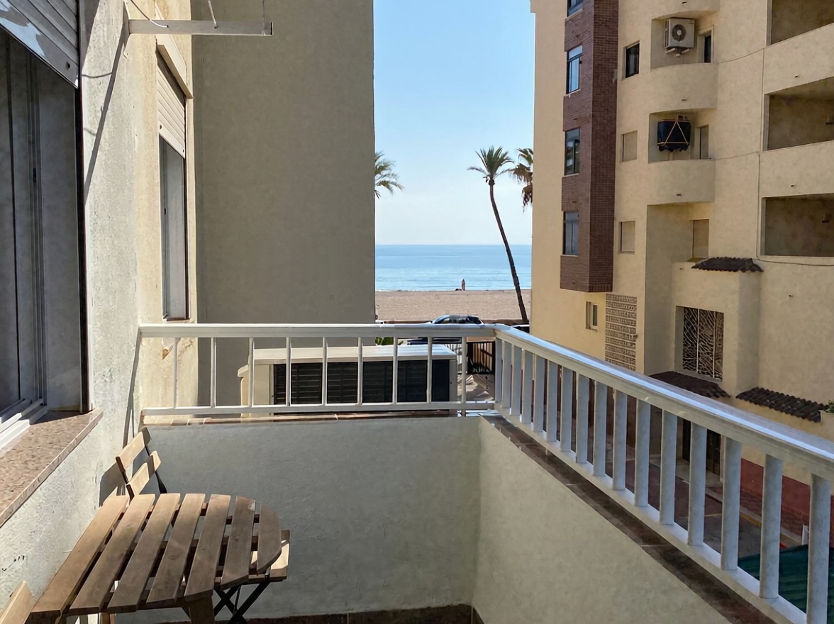 Piso en venta en Avenida Papa Luna — Terraza mar