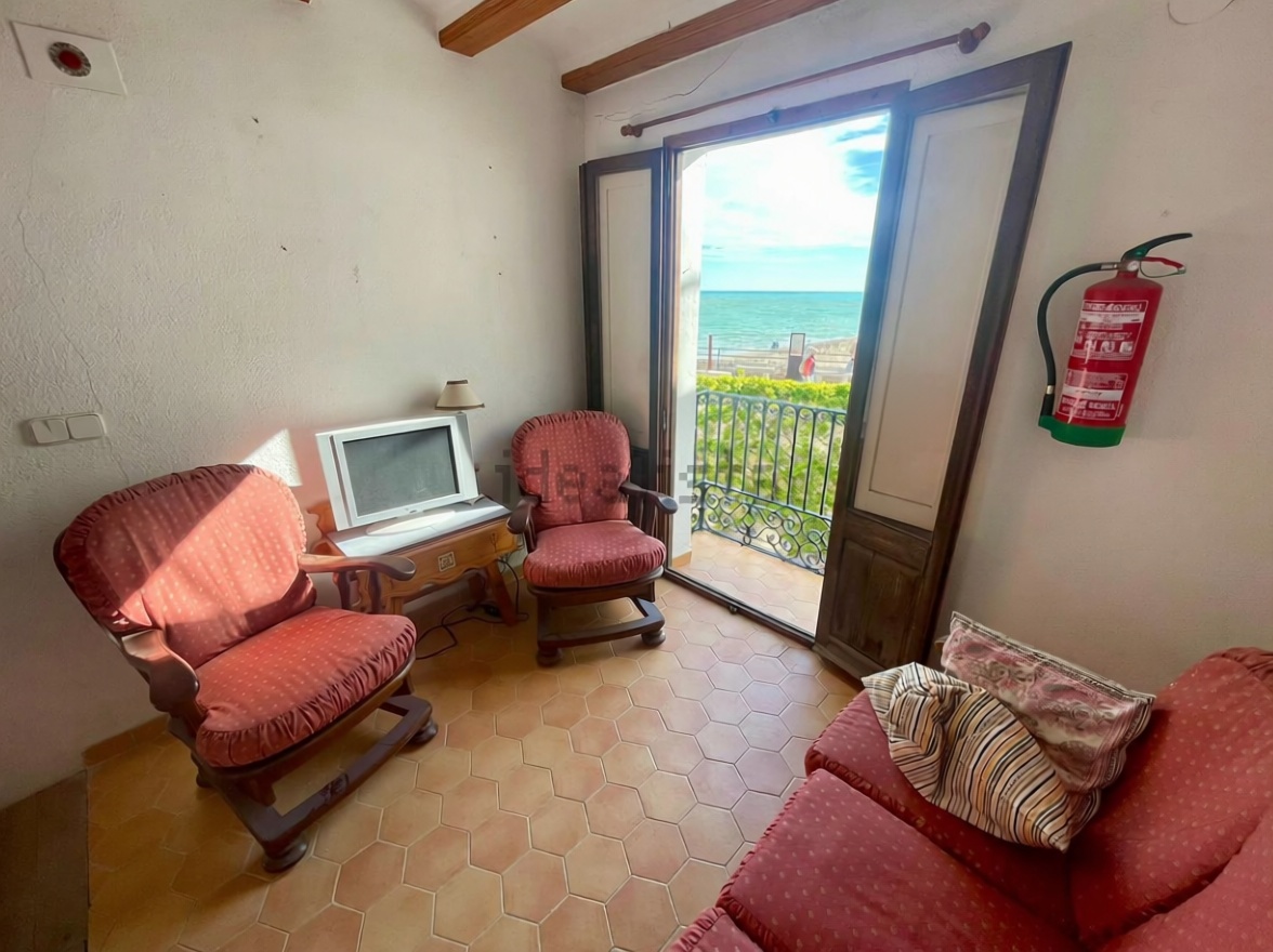 Chalet pareado en venta en Calle Baixada Bufador — Living room