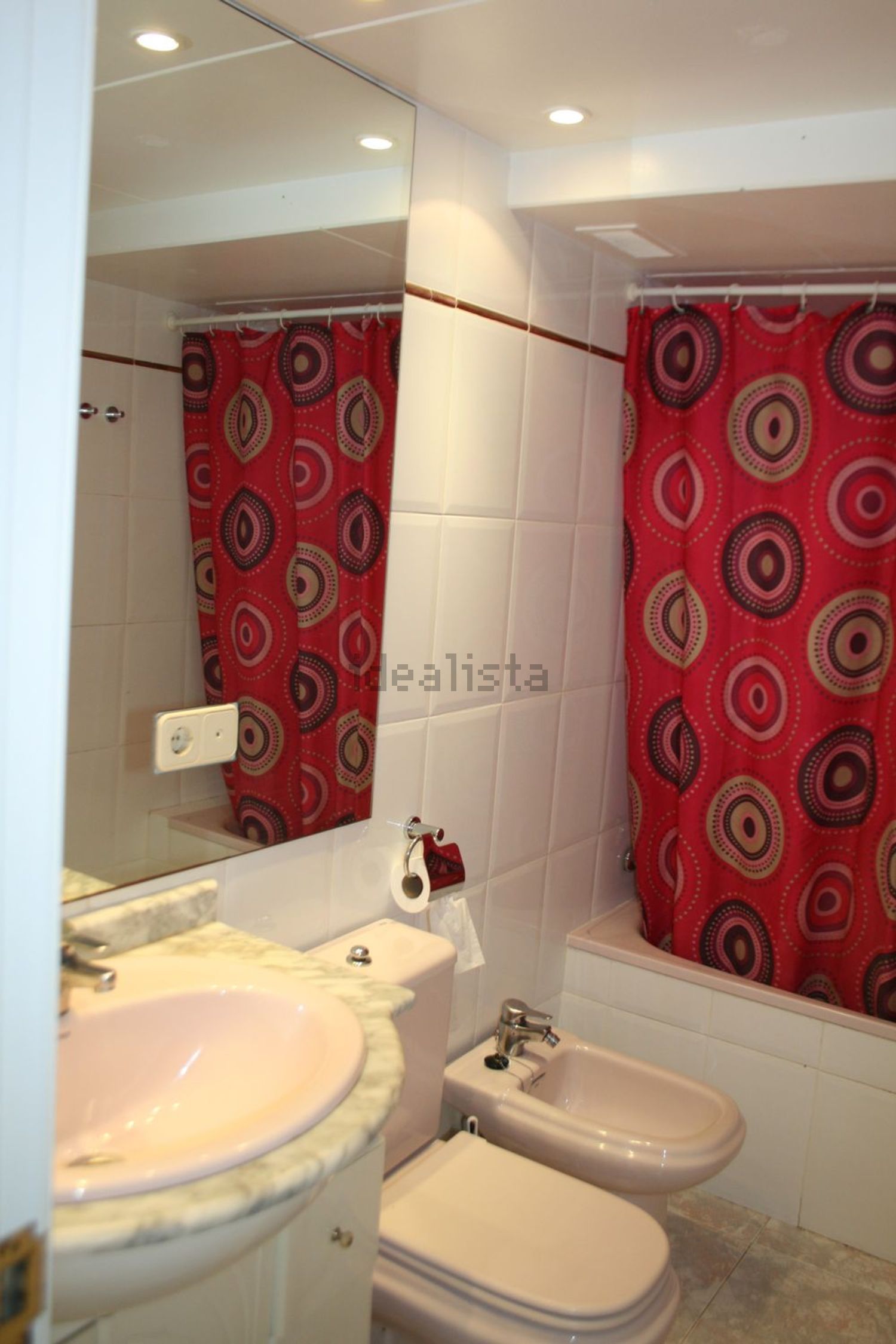 Piso en venta en Calle del Camí de l'Atall, 8 — Baño
