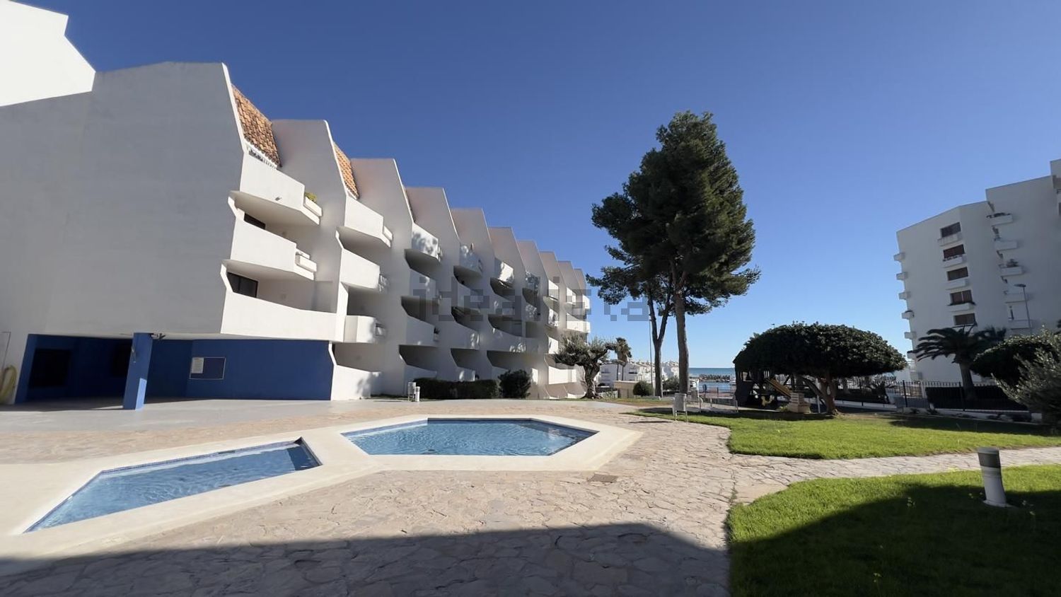Piso en venta en Calle Jai Alai — Piscine