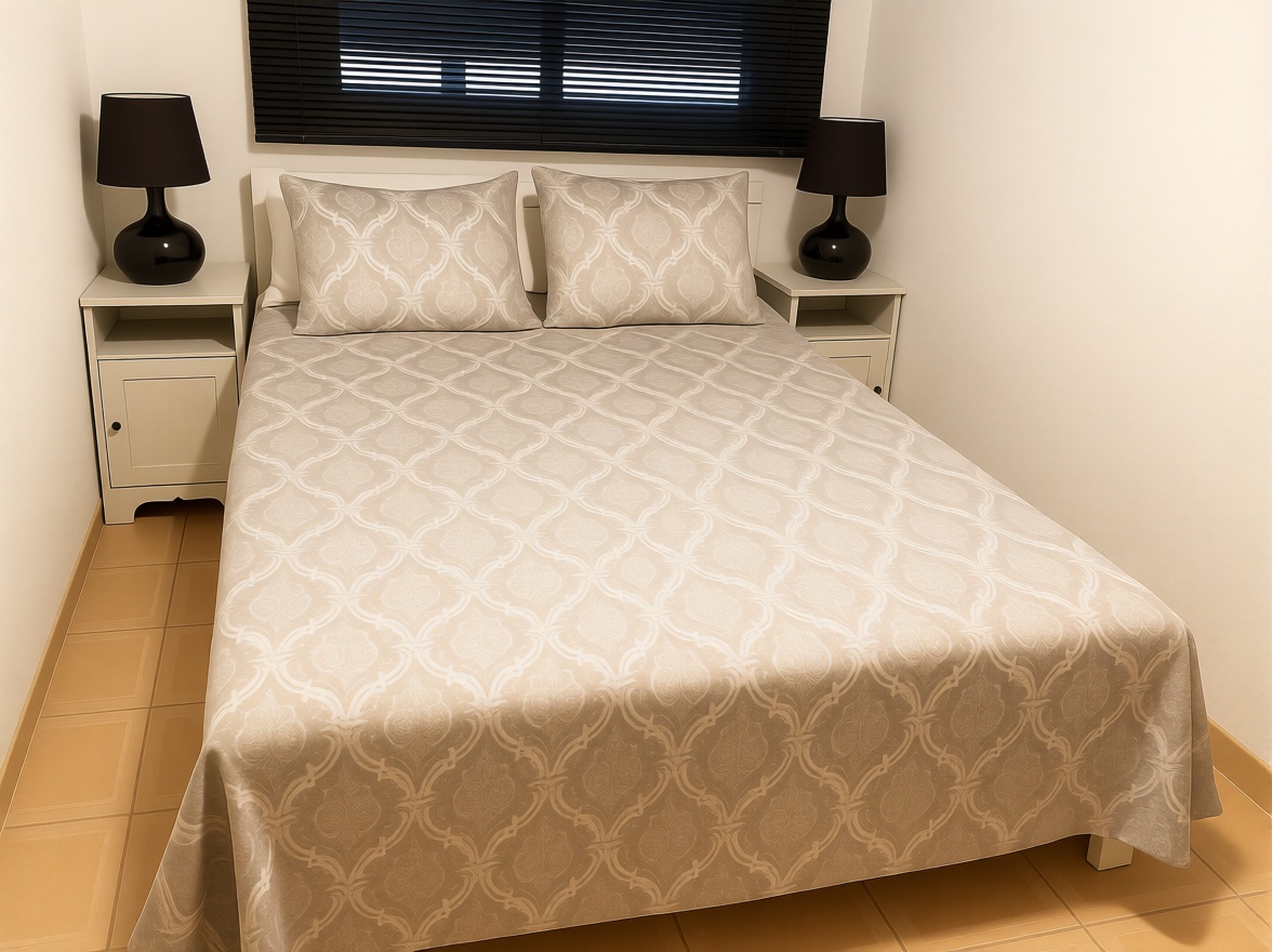 Piso en venta en Avenida Rey Juan Carlos I — Dormitorio