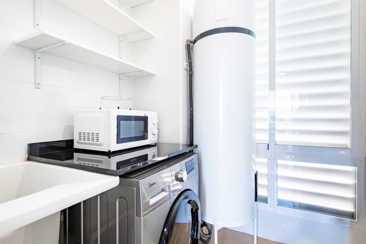 Piso en venta en Partida Torre la Sal, 77 — Casa banho