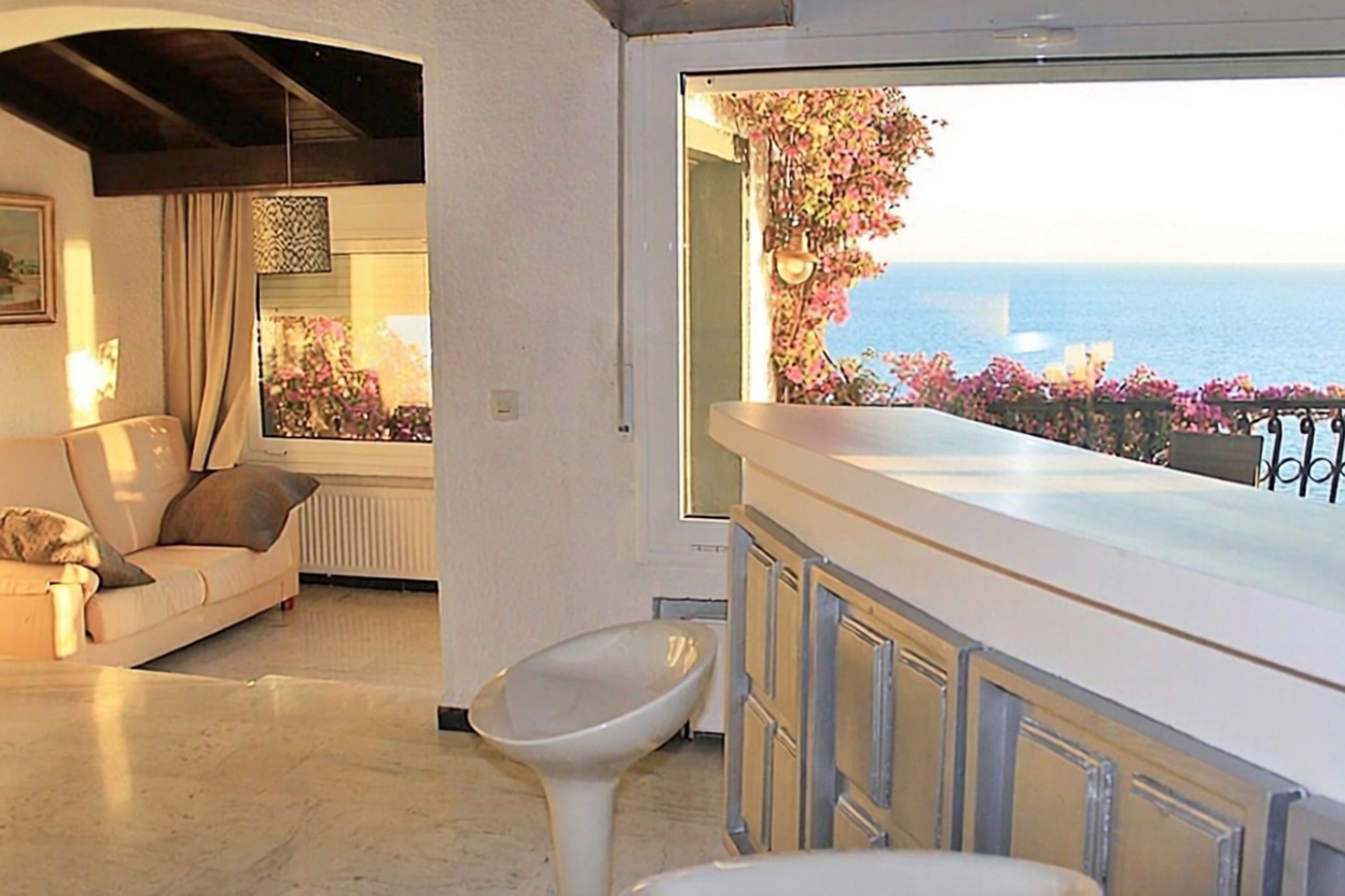 Chalet à vendre avec accès direct à la plage à Lloret de Mar — Chambre
