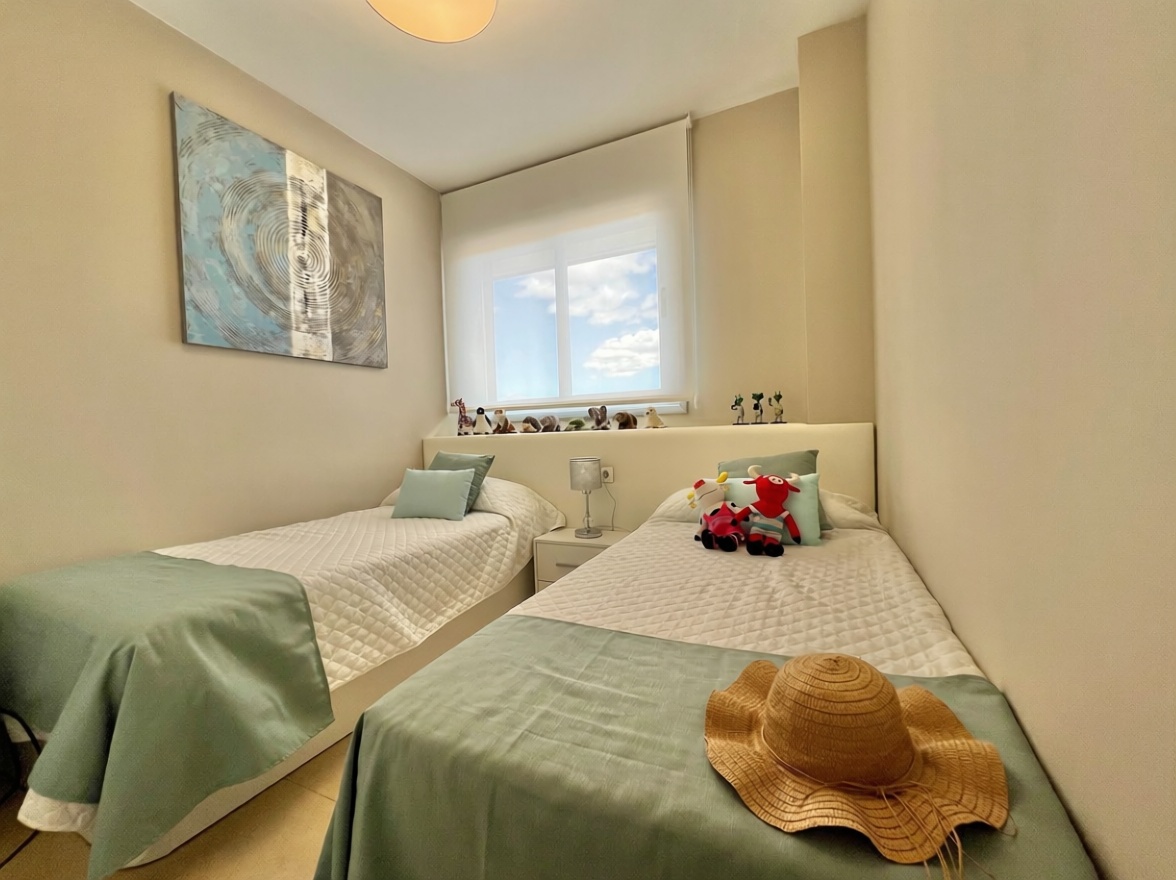 Piso en venta en Partida Torre la Sal, 77 — Dormitorio