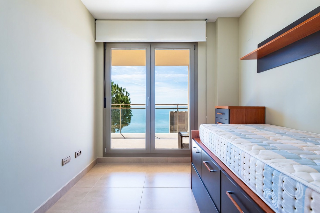 Piso en venta en CL Forcall, 6 — Schlafzimmer
