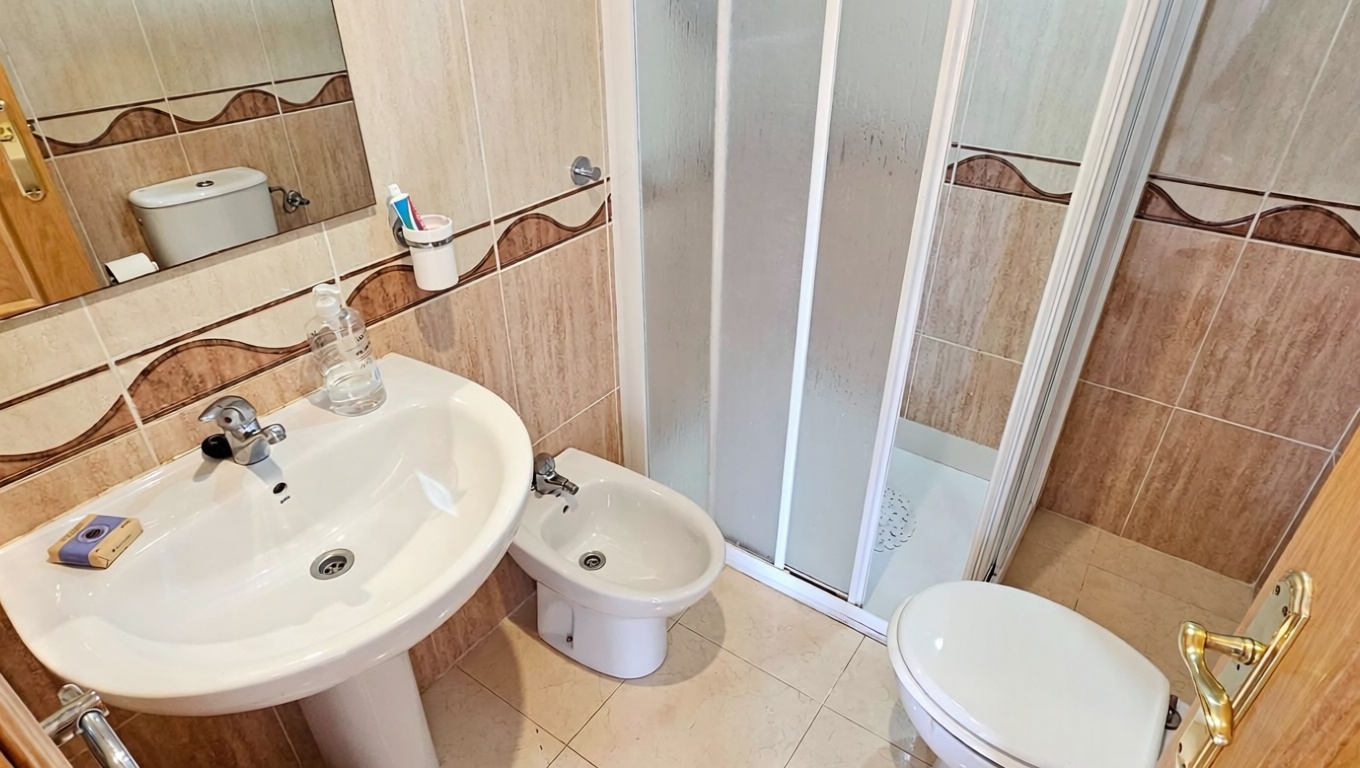 Piso en venta en Calle Amplaries s/n — Küche