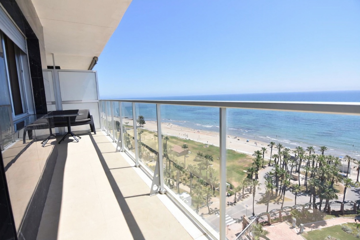 Piso en venta en Calle Amplaries, 9