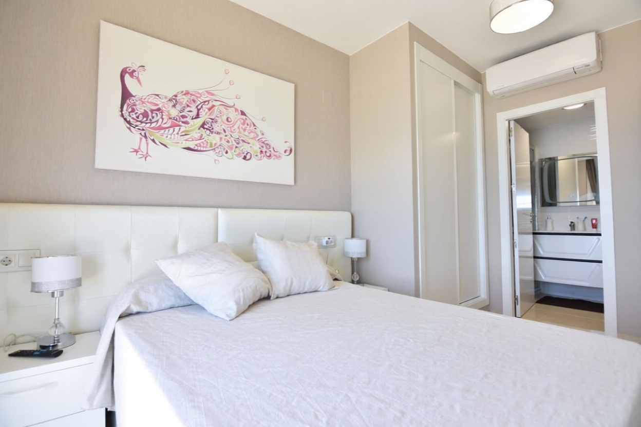 Piso en venta en Calle Amplaries, 9 — Bathroom
