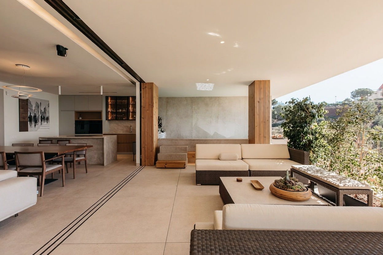 Piso en venta en Calle Riu Segura — Sea terrace