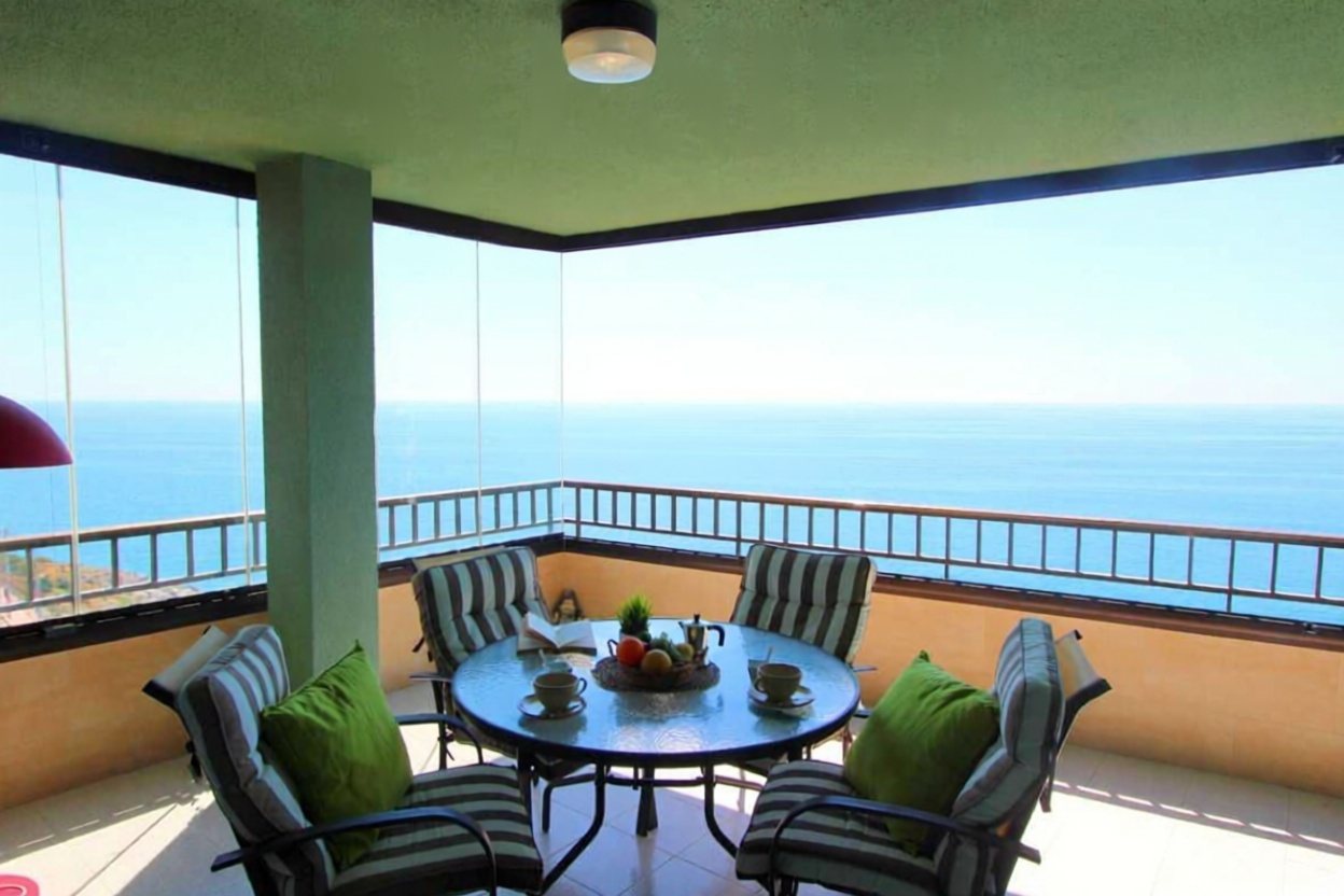 Piso en venta en Paseo Marítim del Rei, 3 — Sea terrace