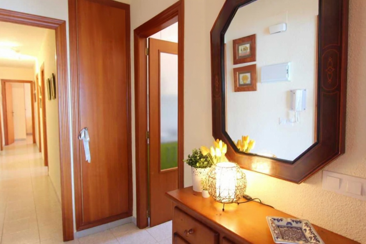 Piso en venta en Paseo Marítim del Rei, 3 — Bedroom