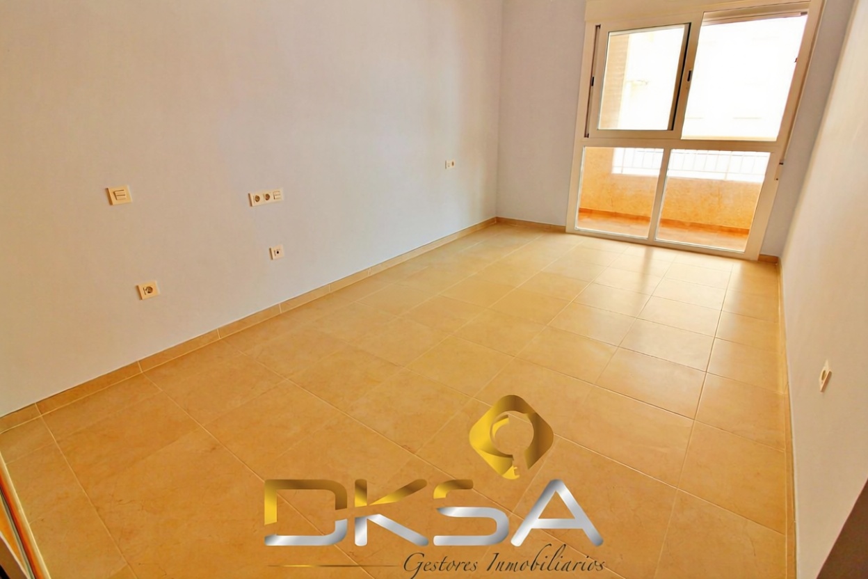 Piso en venta en Paseo Marítim del Mediterrani — Спальня