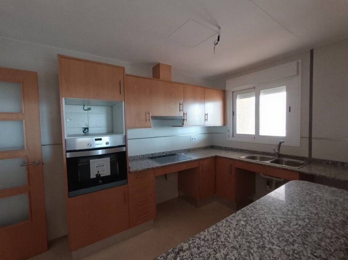 Piso en venta en Paseo Marítim del Mediterrani, 53 — Kitchen