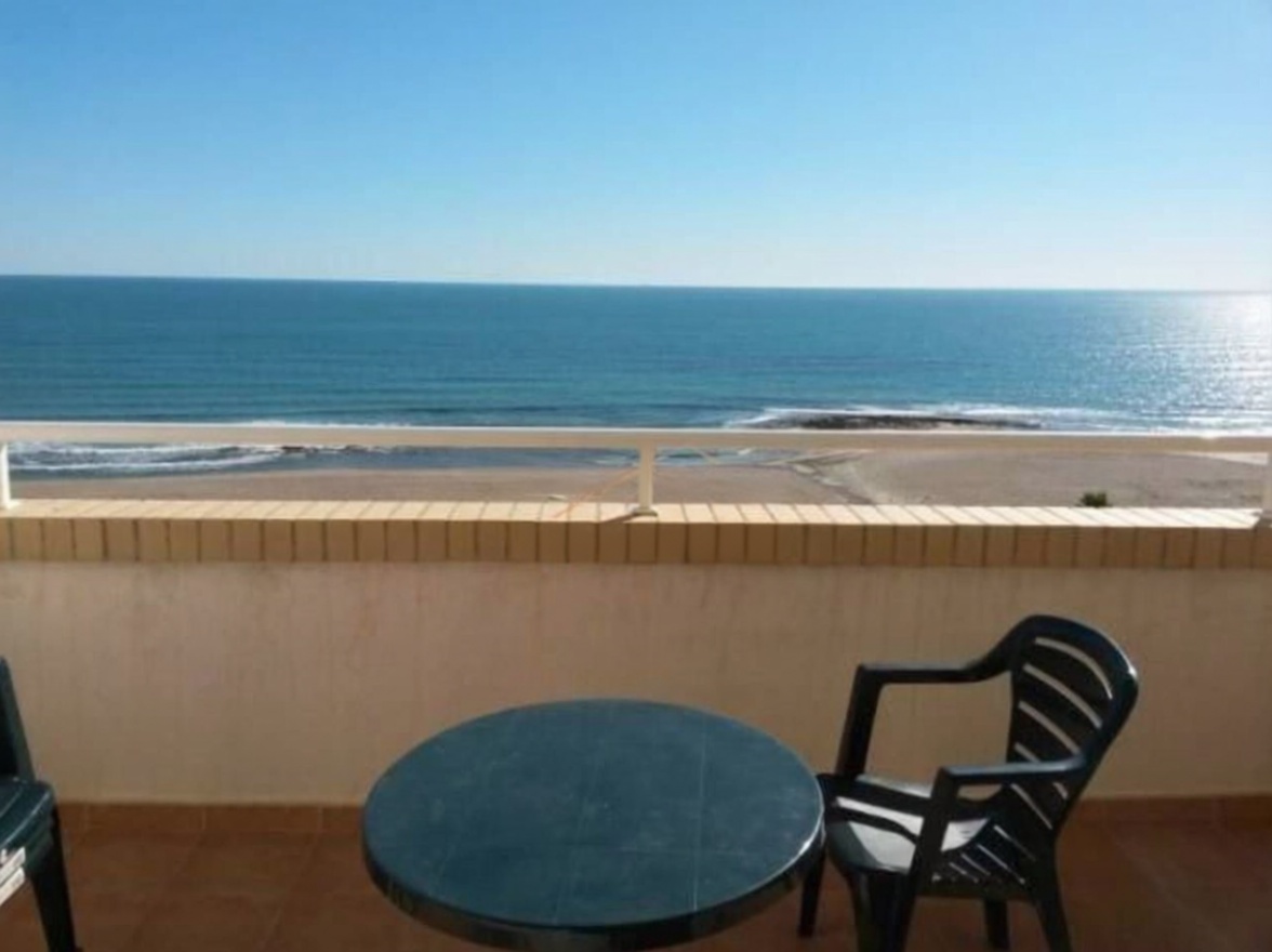 Piso en venta en Cala Blanca — Terraza mar