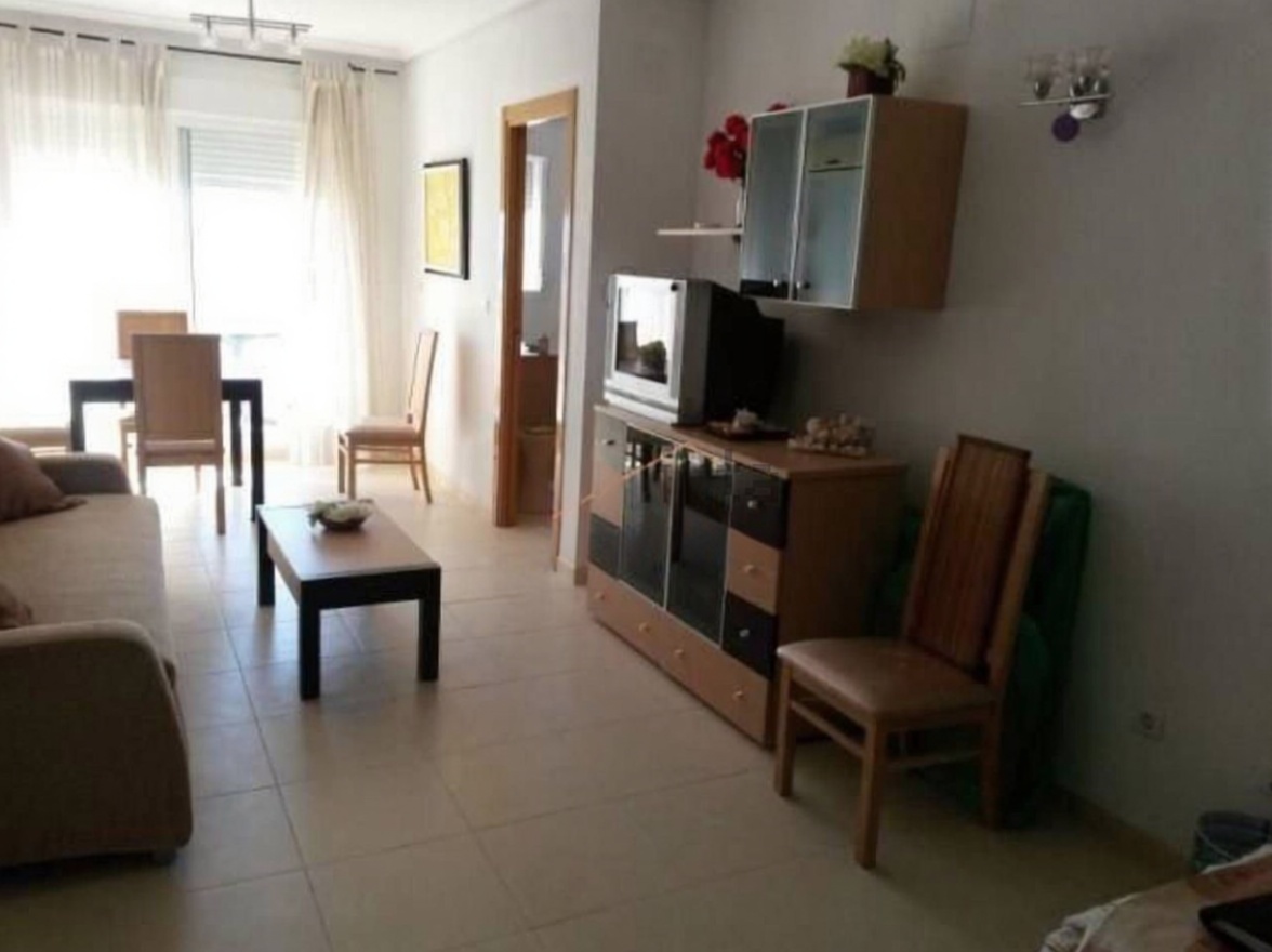 Piso en venta en Cala Blanca — Salón