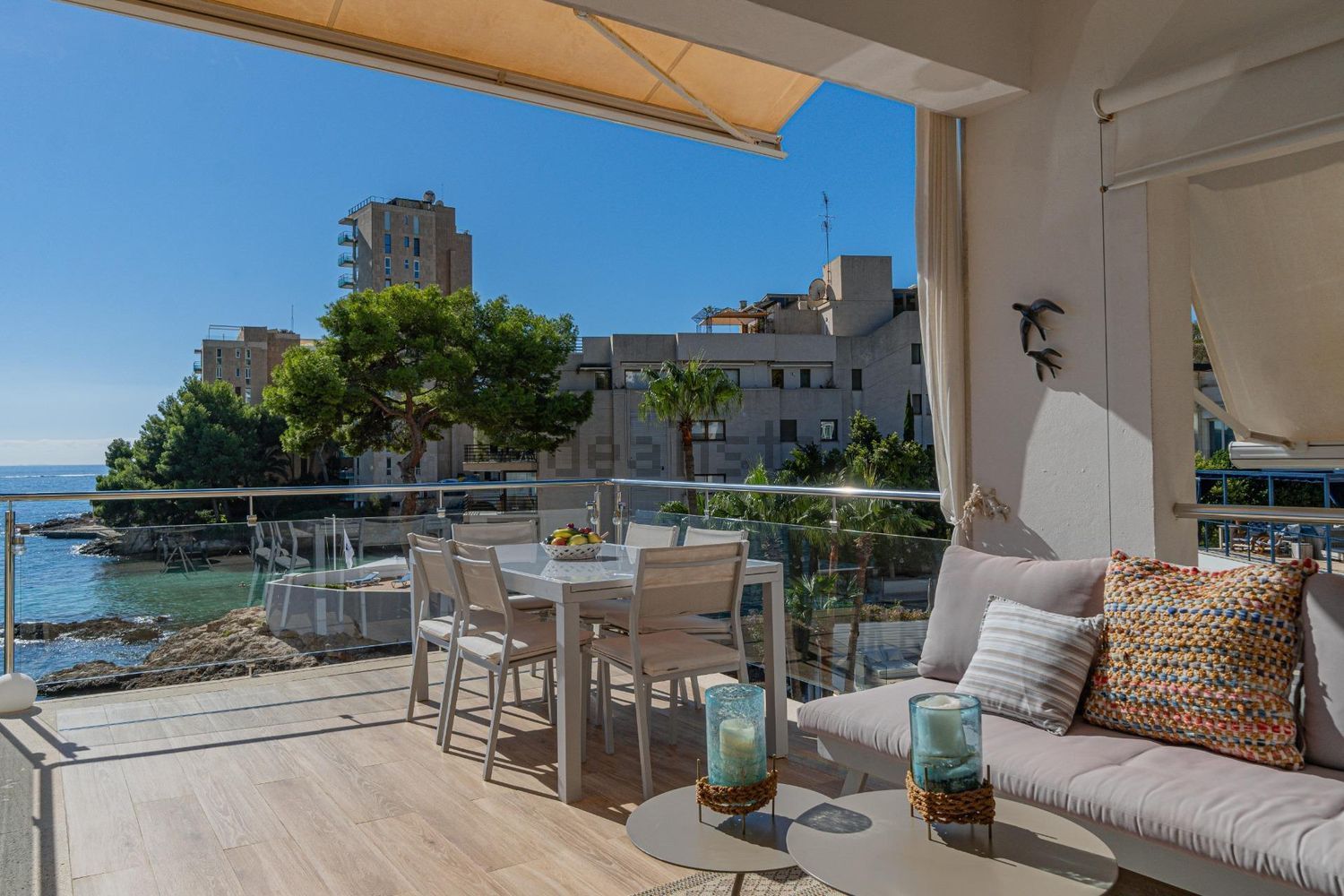 Penthouse in erste Meereslinie in Calvià — Meerterrasse