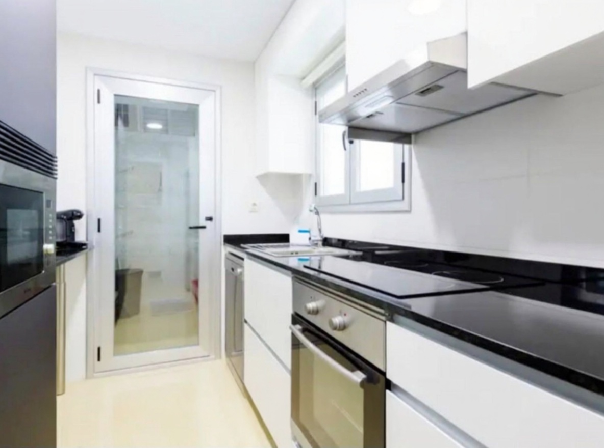 Piso en venta en Calle Amplaries — Bedroom