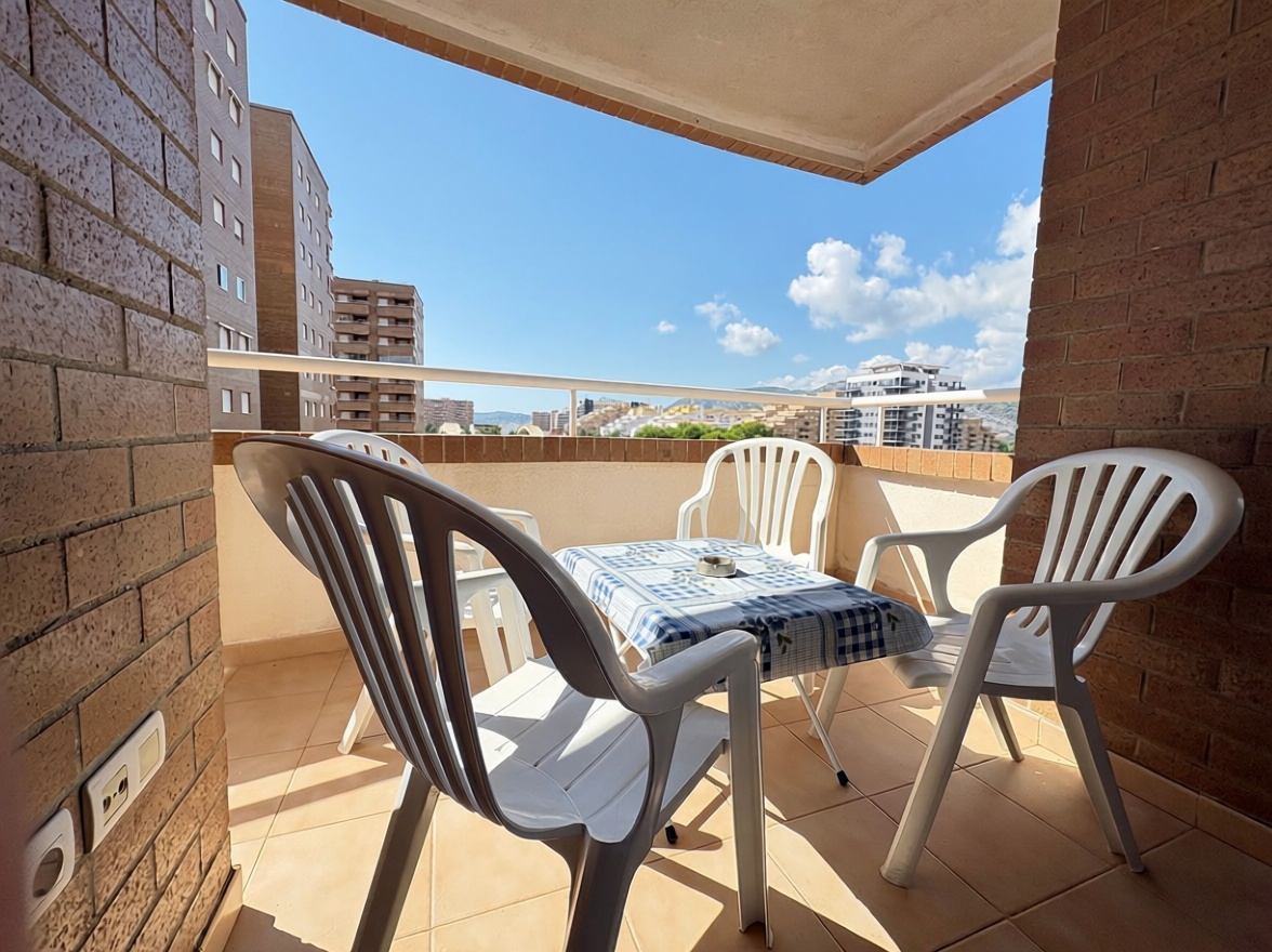 Piso en venta en CL Amplaries, 27
