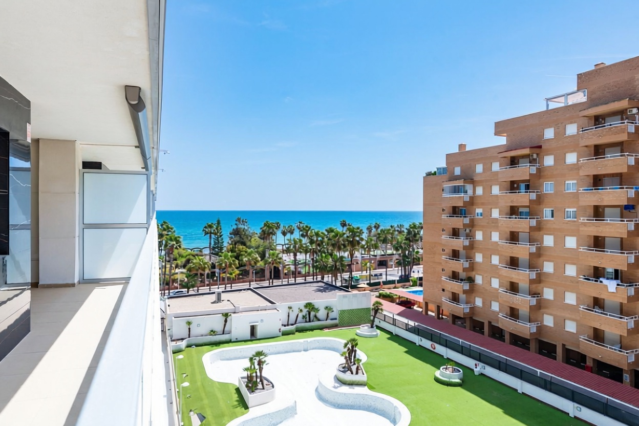 Piso en venta en Amplaries, 9